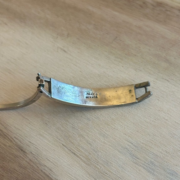 Vintage Alpaca Mexico Bangle with Inlay Design - Picture 3 of 4